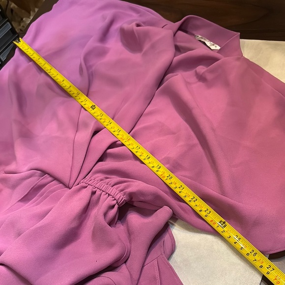 💜Trina Turk Cross front drape detail elastic waist Flutter Sleeves dress - Picture 7 of 9